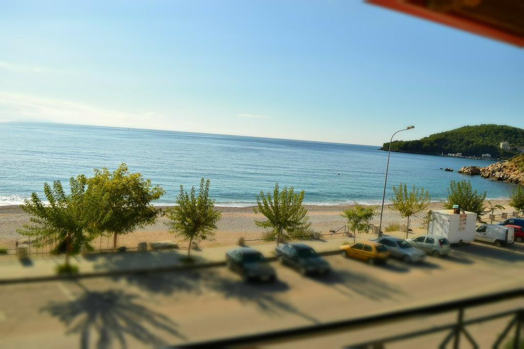 Hotel Kolagji Himare Bagian luar foto